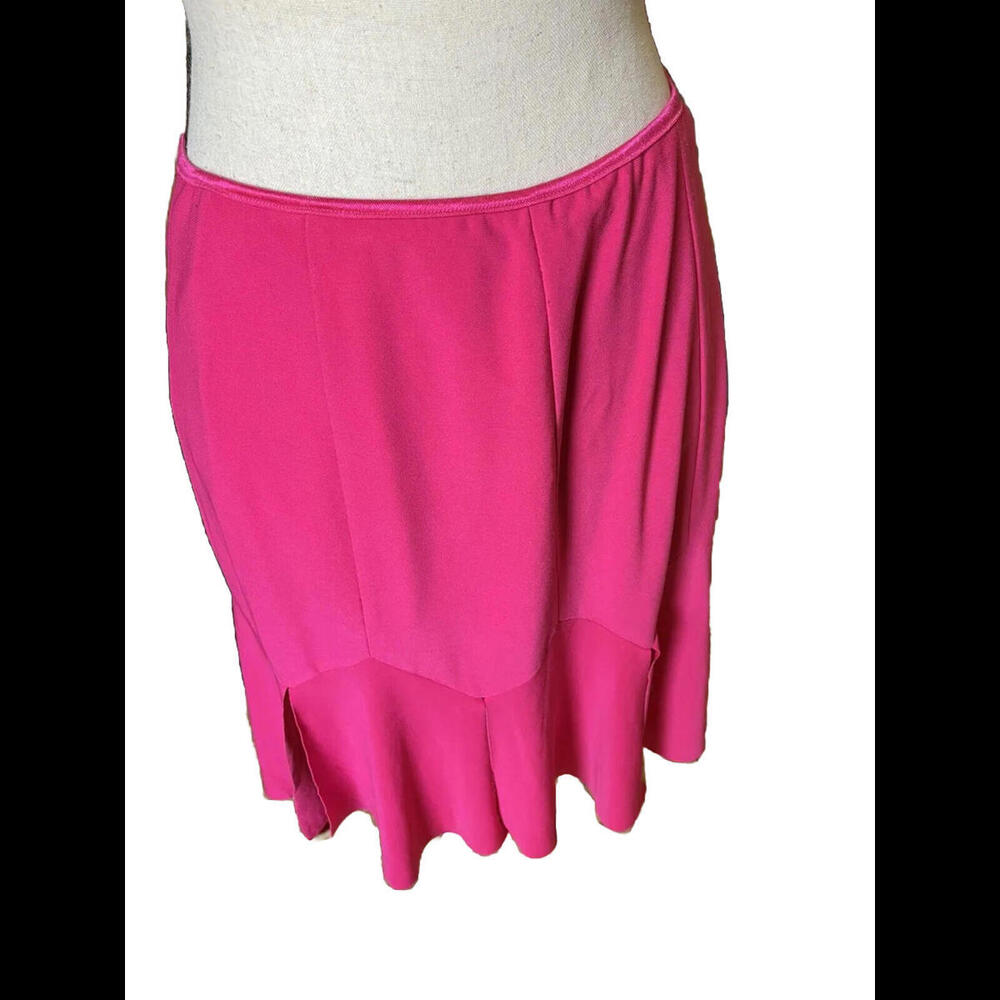 💃🩷Cache Open Slit At hem Hot Pink Skirt. Size Medium Stretch Waist